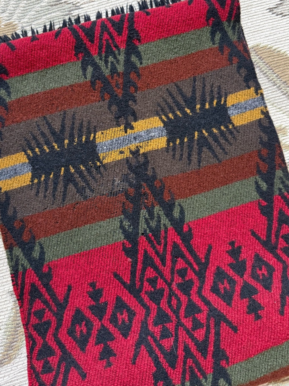 Vintage Pendleton Wool Scarf Wrap Reversible Southwestern Aztec Western w/Fringe - Picture 6 of 6